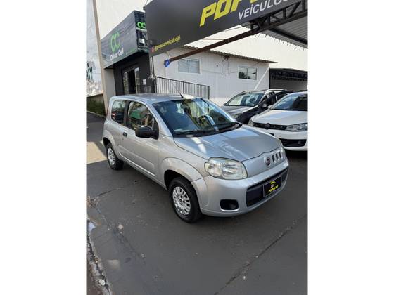 FIAT UNO 1.0 EVO VIVACE 8V FLEX 2P MANUAL FIAT UNO 1.0 EVO VIVACE 8V FLEX 2P MANUAL